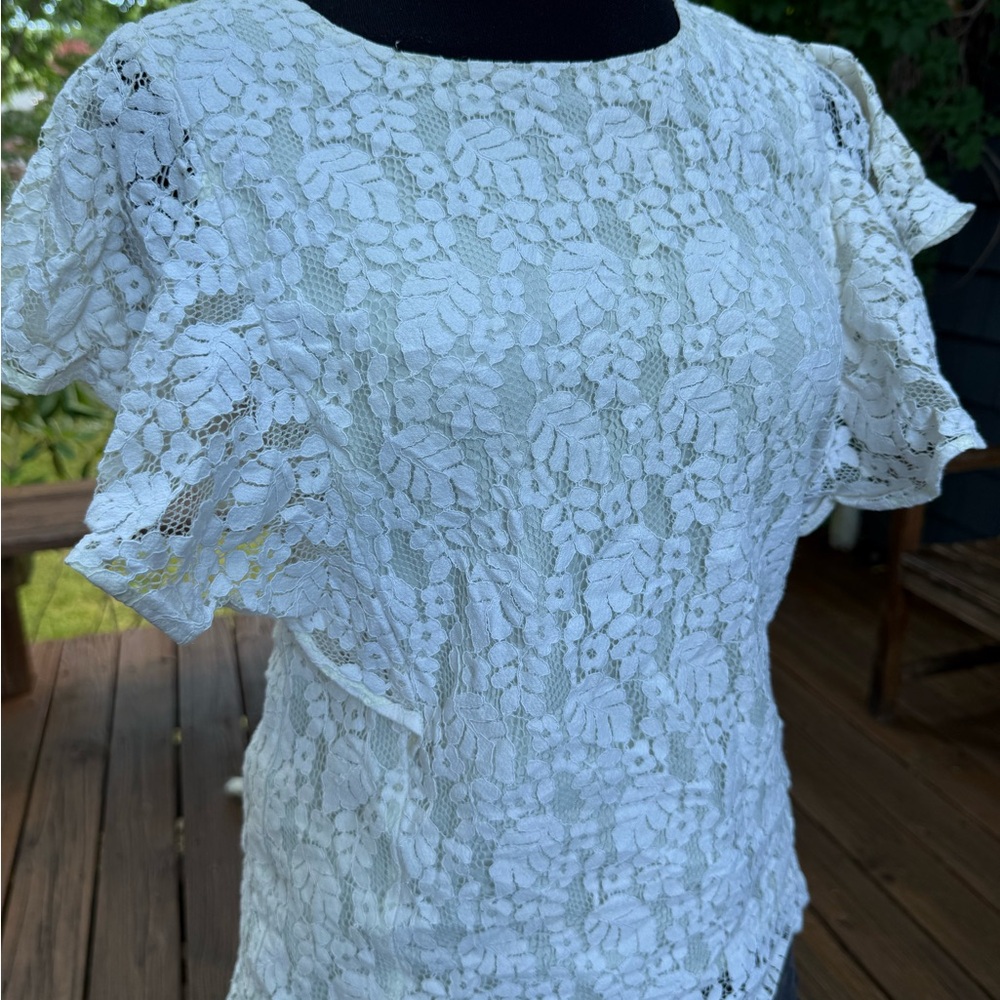 Merona White Floral Lace Flutter Sleeve Top‎